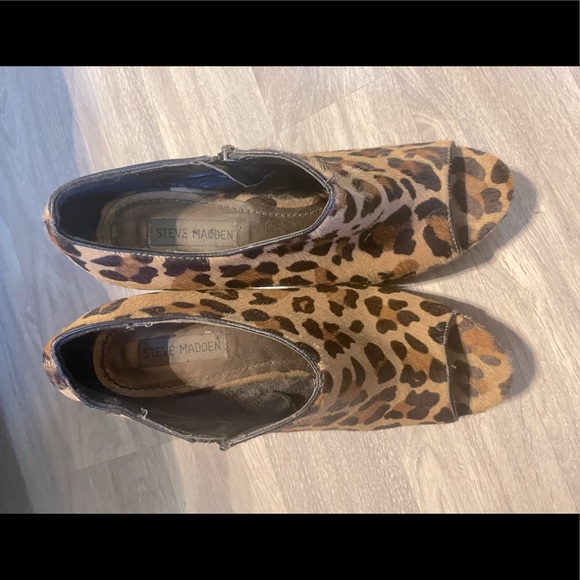 Steve Madden leopard wedges - Picture 3 of 3